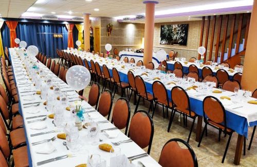 Caspe House | Hostal Restaurante El Surtidor