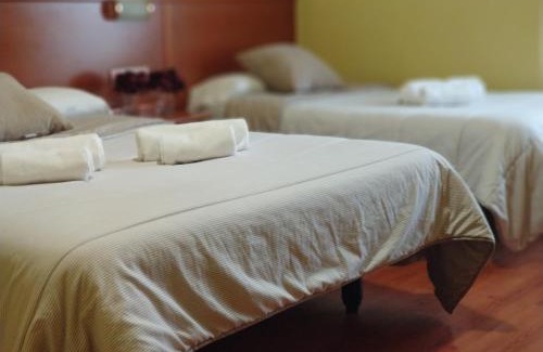 Villafria House | Hostal Restaurante Iruñako