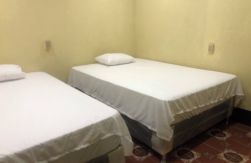 San Juan La Laguna Hostel | Hostal San Juanerita