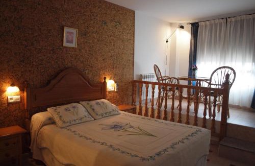 Garganta la Olla House | Hostal Yuste