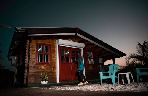 Matoury Cabin | Hostel Toucan - Super Chalet en Bois