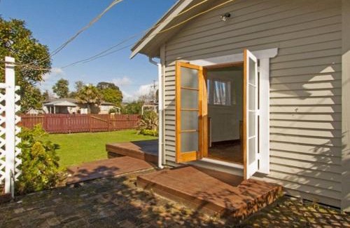 Whitianga House | Hosts on the Coast Fisherman's Delight
