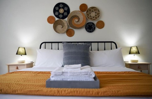 Lower Lawrenceville Apartment | HostWise Stays - Butler St, Lower Lawrenceville, Brand New!