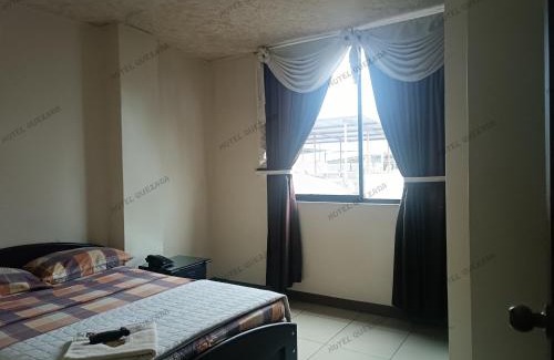 Santo Domingo de los Colorados Hotel | Hotel Quezada Hermanos