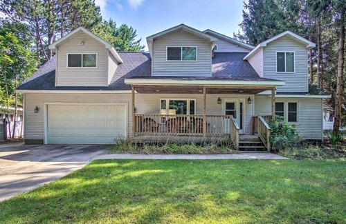 Whitehall House | Hot Tub and Game Room Spacious Whitehall Home!