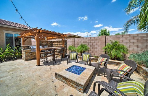 Surprise Farms House | Hot Tub and Putting Green Home in Surprise