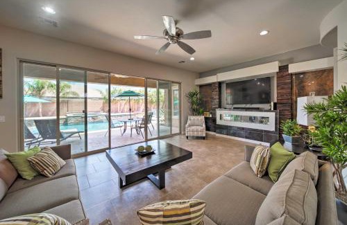 Surprise Farms House | Hot Tub and Putting Green Home in Surprise