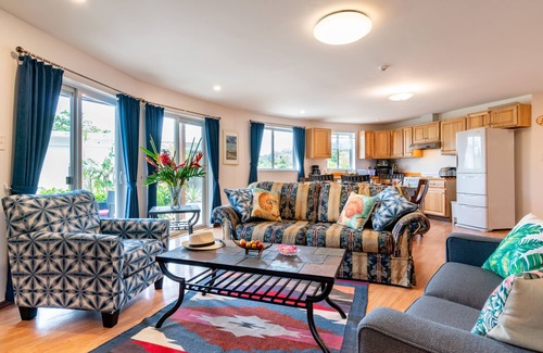 Maeda House | Hot Tub, BBQ, Spacious Family Friendly, Near Beach
