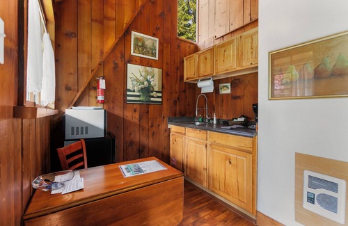 Union Cabin | Hot Tub Cabin #1