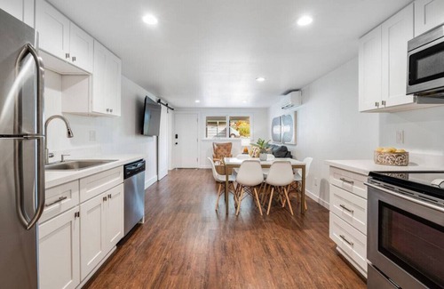 Greenwood House | Hot Tub, Central Location, Stylish, 2BR/1BA