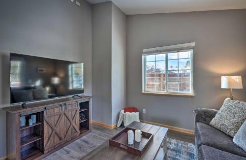 Rainbow Valley House | Hot Tub, Deck and Grill Mtn-View Divide Cabin