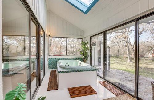 Brookshire House | Hot Tub, Deck and Grill Brookshire Gem Near Venues