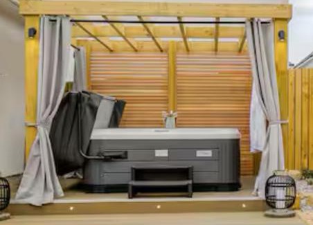 Perth House | Hot Tub - Garden Oasis - Stylish Stay
