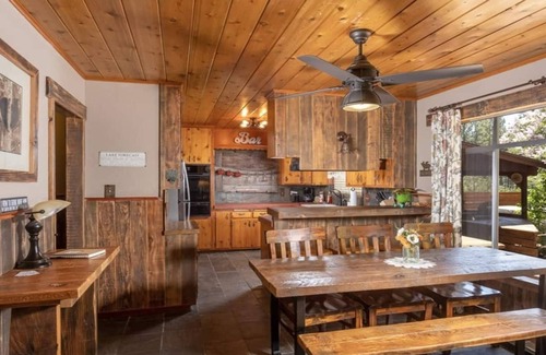 The Village Cabin | Hot Tub Near Lake Kellys Kottage
