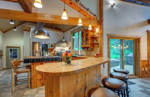Wausau House | Hot Tub & Private Sauna: Wausau Family Home