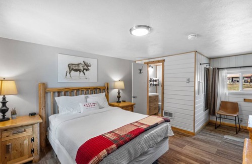 West Yellowstone Hotel | Hotel ∙ 1 bedroom ∙ 2 guests
