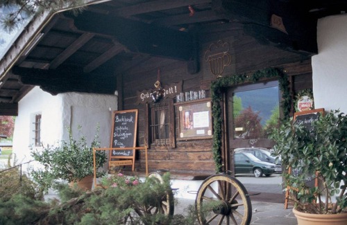 Unterperfuss Hotel | Hotel ∙ 1 bedroom ∙ 10 guests