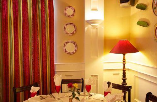 Castlerea Hotel | Hotel ∙ 3 guests
