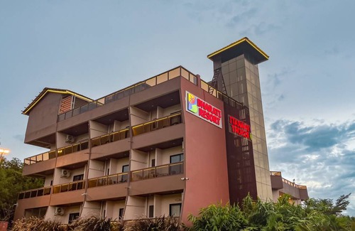Daund Hotel | Hotel ∙ 8 guests