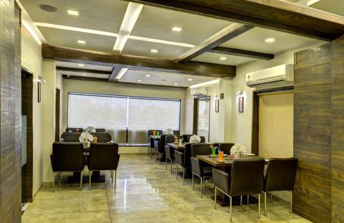 Paldi Hotel | Hotel Aaram Orchard