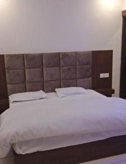 Kurukshetra Hotel | Hotel AIRA