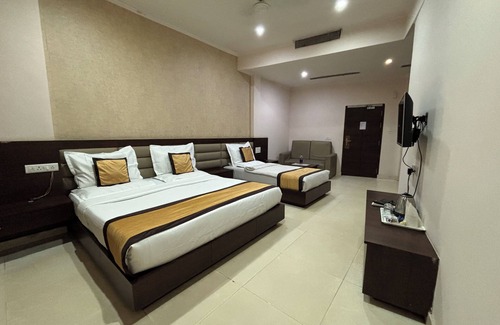 Bastar Hotel | Hotel Akanksha