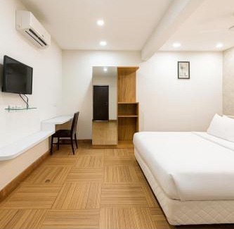 Kalyani Nagar House | Hotel Akharot Inn