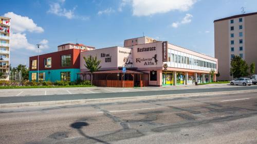 Trebic Hotel | Hotel Alfa