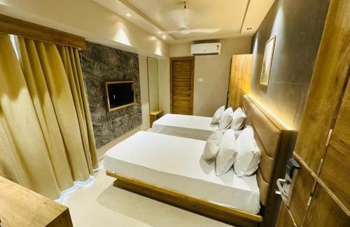 Andheri West Hotel | HOTEL AMBER PARAMOUNT