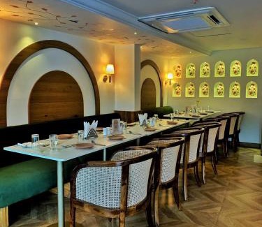 Maharana Pratap Nagar Hotel | Hotel Amer Palace