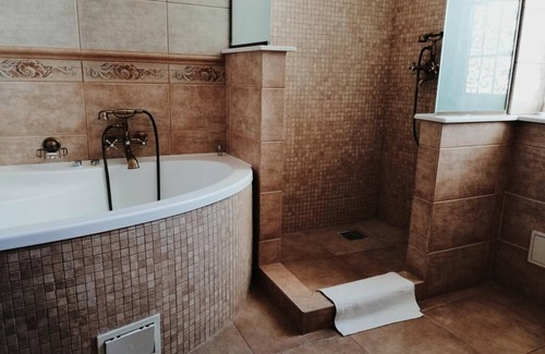 Ploiesti Hotel | hotel Angelo D'oro
