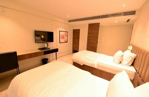 Girgaon Hotel | HOTEL ANUPAM RESIDENCY