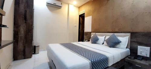 Dadar East Hotel | Hotel Aroma- Dadar