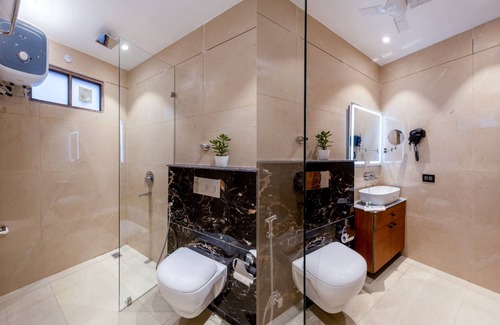 Mahipalpur Extension Hotel | Hotel Aroma Suites