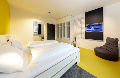 Altenholz-Klausdorf Hotel | Hotel Athletik Kiel