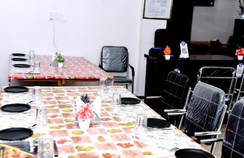 Muzaffarpur Hotel | Hotel Atithi Grand, Gobarsahi