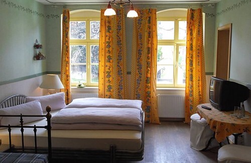 Freibergsdorf Hotel | Hotel Auberge Mistral