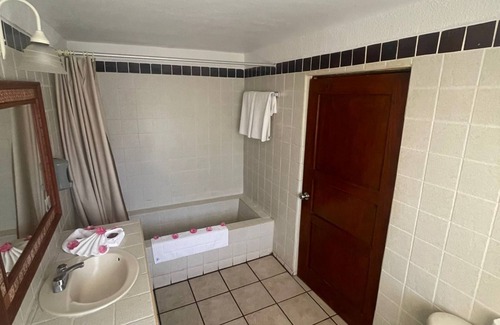 San Juan Cosala Hotel | Hotel Balneario San Juan Cosalá