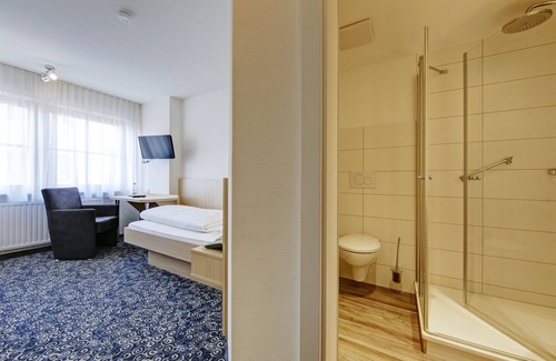 Grossbettlingen Hotel | Hotel Bauer Großbettlingen