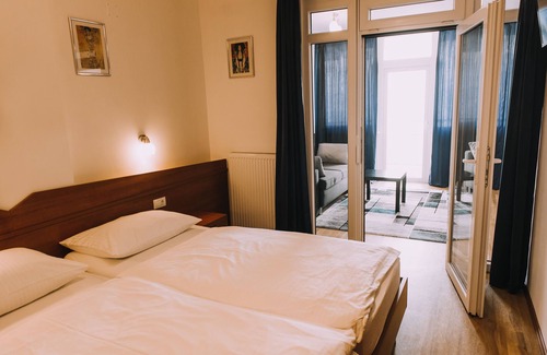 Kranj Hotel | Hotel Bellevue