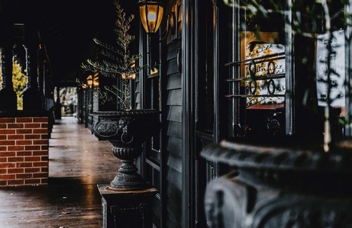 Hepburn Springs Hotel | Hotel Bellinzona Daylesford