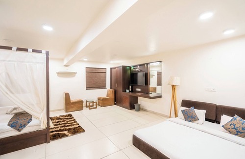 Rajkot Hotel | Hotel Bhabha