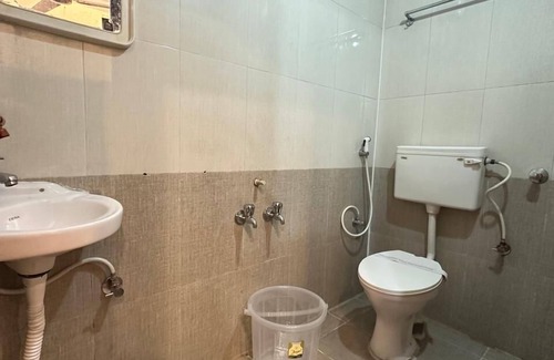 Karad Hotel | Hotel Bhagyalaxmi