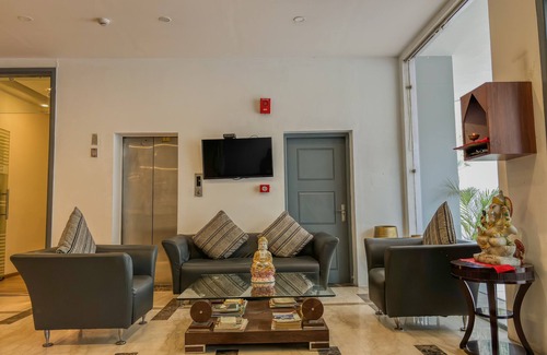 Sector 14 Hotel | Hotel Bizzotel