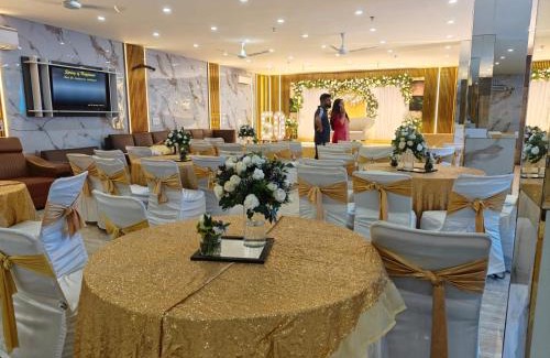 South City I Hotel | Hotel Blue Neck Hudda City Centre Fortis Hospital