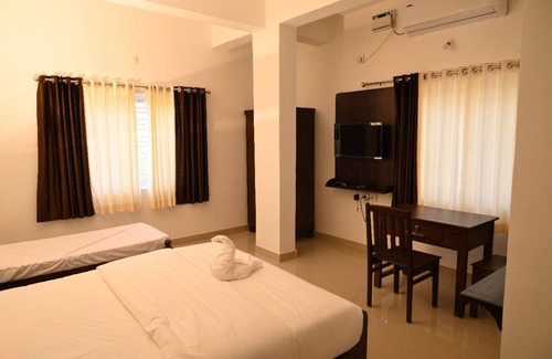 Bainduru Hotel | Hotel Blue Rays