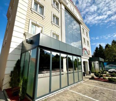 Pejë Hotel | Hotel Borea
