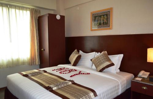 Mayangone Hotel | Hotel Broadway Yangon