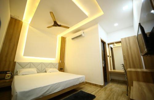 Agra House | Hotel Byke Ride - Walkable from Agra Cantt Railway Station