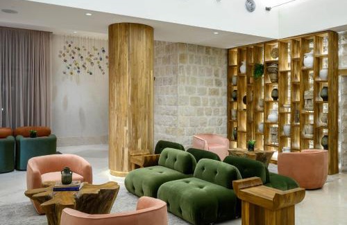 Safed Hotel | Hotel Canaan - Fattal Limited Edition